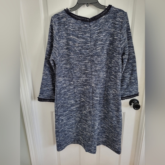 Talbots Tweed Shift Dress Womens Size 12 Gold Buttons Front Pockets Scoop Neck - Picture 3 of 3